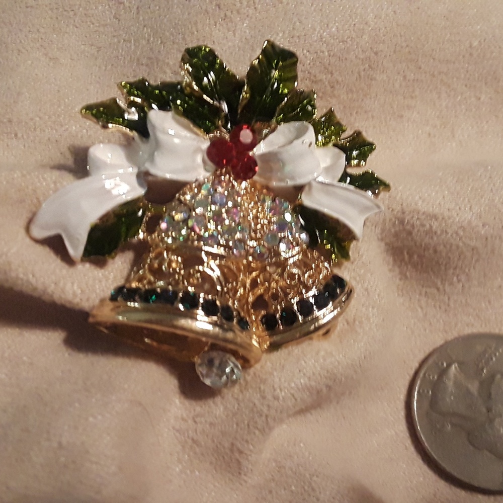 Christmas Pin, Brooch, Rhinestone, Holiday Acesory